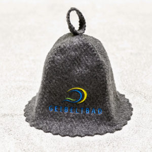 Grauer Filzhut mit Geibetlbad-Logo