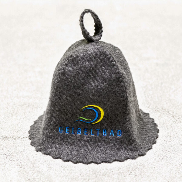Grauer Filzhut mit Geibetlbad-Logo